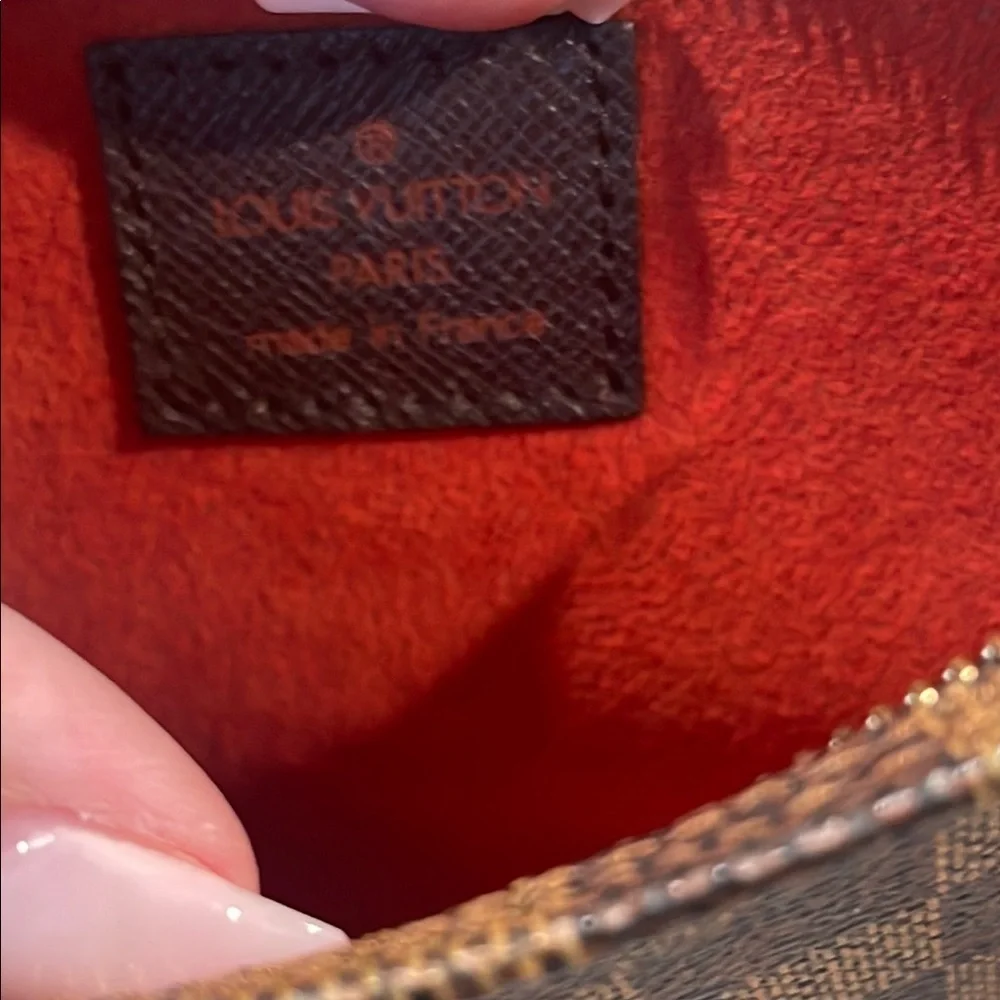 Louis Vuitton Pouchette - Picture 6 of 10